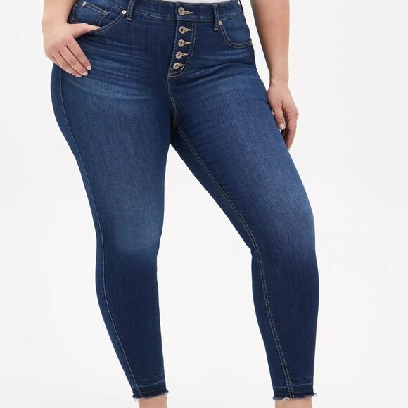 Torrid Dark Wash Bombshell Skinny Premium Stretch High-Rise Jean in Size 20R - Picture 2 of 15